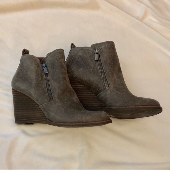 lucky yesterr wedge bootie